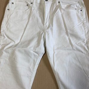Men Levi’s jeans511